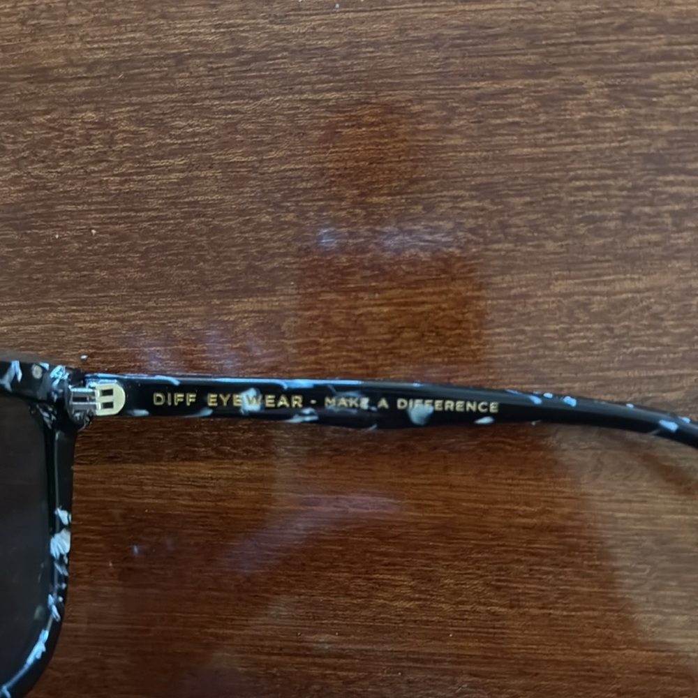 Diff Sunglasses Rose Polarized - Picture 4 of 5